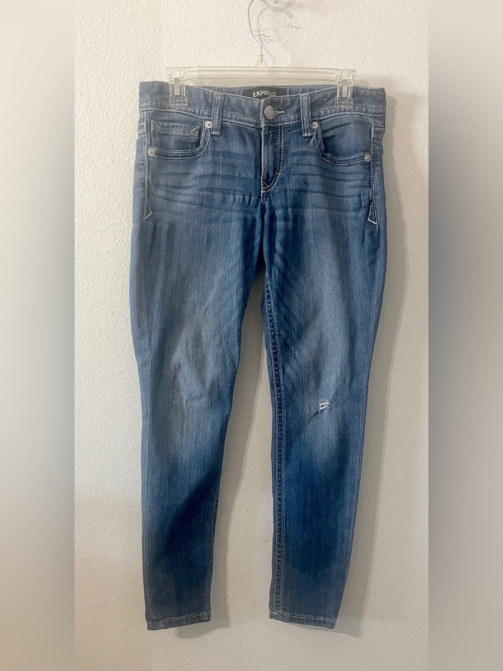 Express Low Rise Legging Stretch Skinny Jeans | Medium Wash | Size 6 - Picture 2 of 6